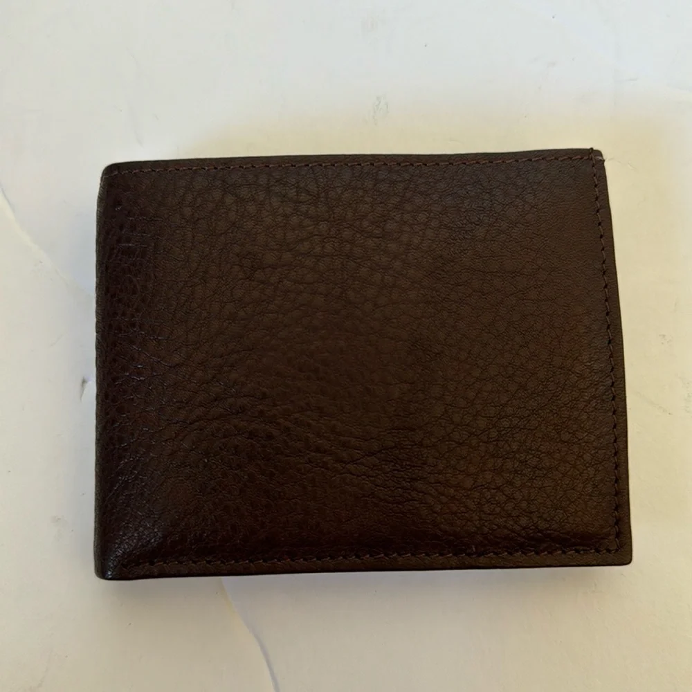Brand new Wilson’s men’s wallet